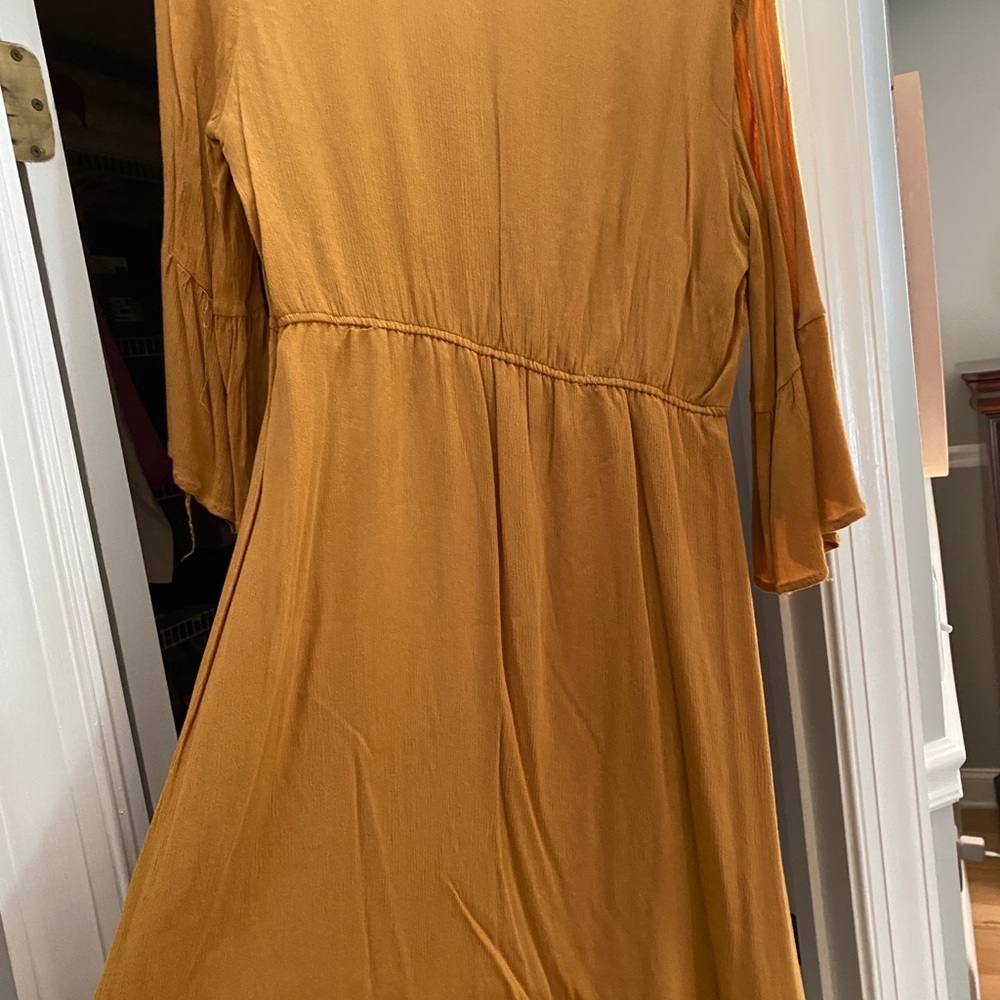 Dress - Picture 6 of 6